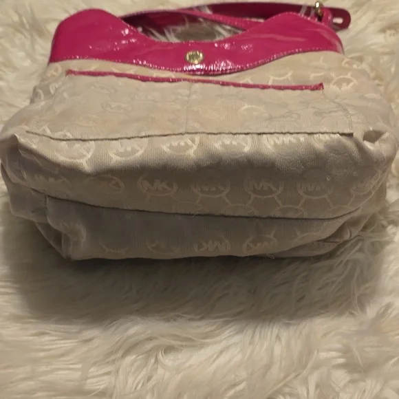 Michael Kors Pink and Tan Woven Shoulder Bag with Braided Straps - Picture 7 of 11